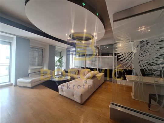 Vukov spomenik-Oaza, 132m2,  lux