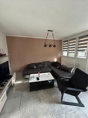 Zemun polje, centar, 2.0 renoviran odlican