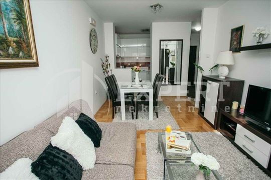 3.0 Stan,  NOVO, Kej, 64m2, CG