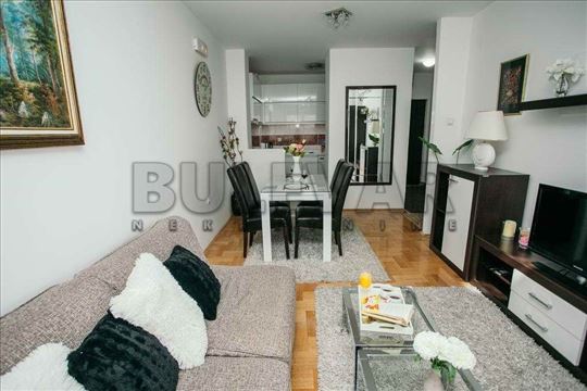 3.0 Stan,  NOVO, Kej, 64m2, CG