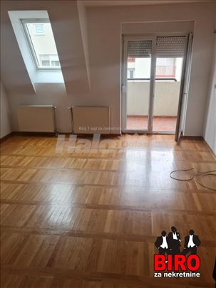 Bačka Palanka, Stan, 3.5, 145,00m2