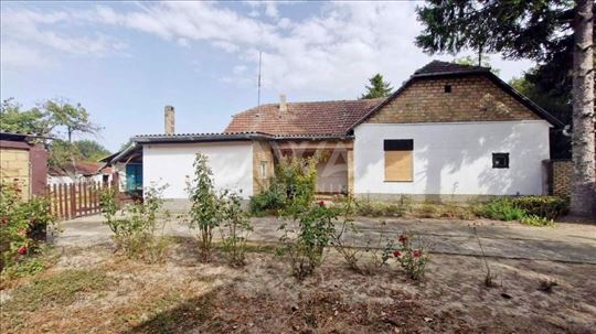 Bogojevo, Kuća 171 m2 na placu od 995m2