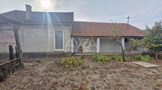 Bogojevo, Kuća 59m2, Plac 628m2