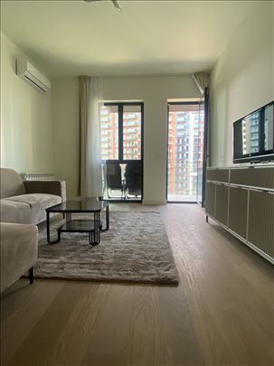 Bw Scala – Luksuzan 2.0 Stan Sa Garazom