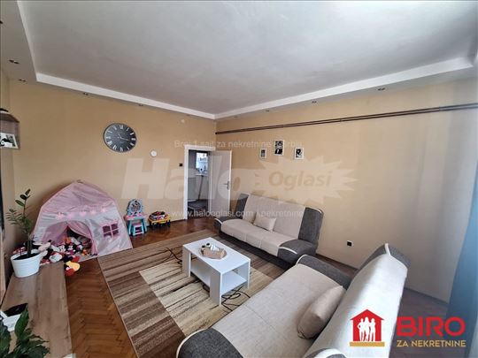 Čelarevo, Centar, Stan, 2, 60,00m2