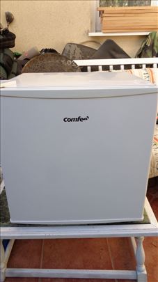 COMFEE (MIDEA) KB 5047 mini frizider