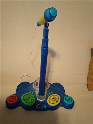 Dečija igračka:karaoke sa 4 zvuka,2 brzine svetla