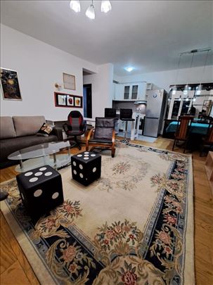 Dvosoban stan u novoj zgradi sa garažom – 54m²