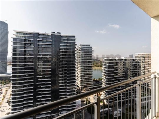 Fantastičan trosoban stan - BW Parkview