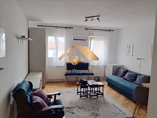 Garsonjera, 28 m2, 1.maja, Borča, parking mesto