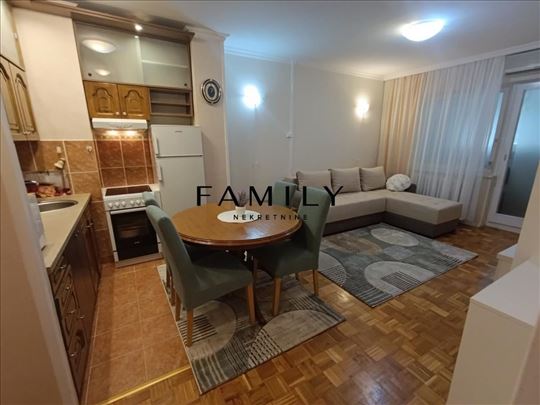 Izdaje se dvoiposoban stan, 47m2, 470e