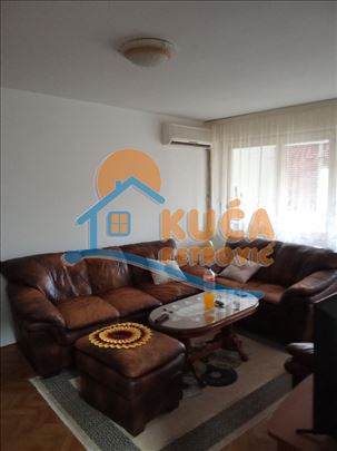 Izdaje se lokal na Crvenom pevcu !