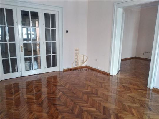 Izdavanje 5,0 stan za poslovnu delatnost 117m2