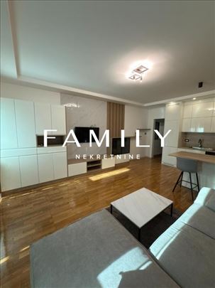 Izdaje Se Kompletno Renovirana Garsonjera- 32m2