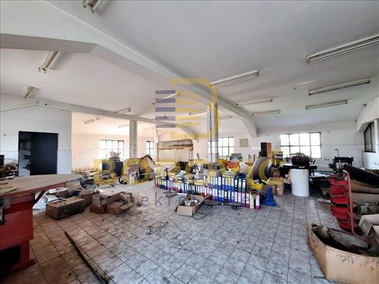 Kod Laste, 560m2, hala