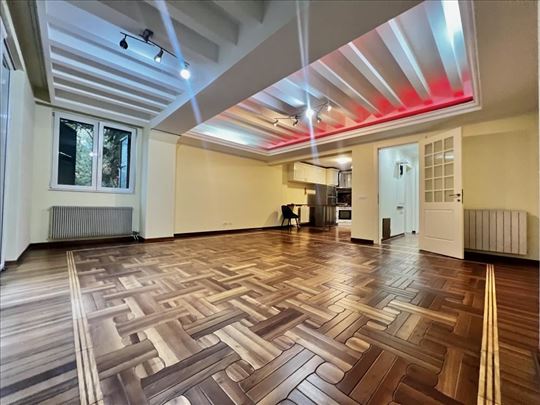 Kuca kod Grcke ambasade 220m2 ID#2390
