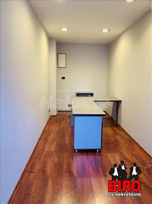 Lokal,Novi Sad,Adamovićevo Naselje,kv: 30.00, € 53