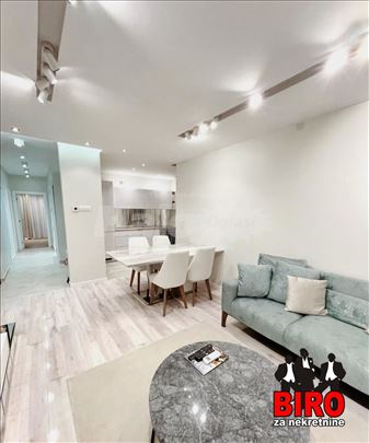 Novi Sad, Bulevar Evrope, Stan, 4, 68,00m2