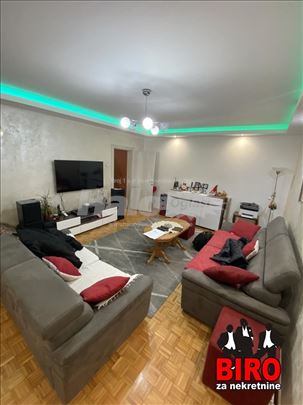 Novi Sad, Bulevar, Stan, 4, 95,00m2