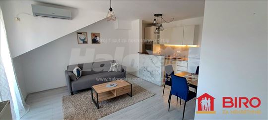 Novi Sad, Centar, Stan, 2.5, 56,00m2
