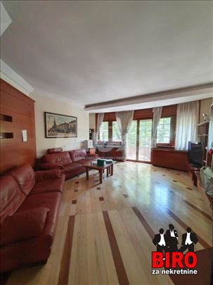 Novi Sad, Centar, Stan, 4, 122,00m2