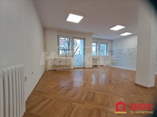 Novi Sad, Centar, Stan, 4, 96,00m2