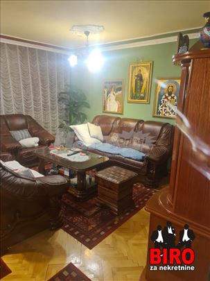 Kuća,Novi Sad,Petrovaradin,kv: 205.00, € 360500, I