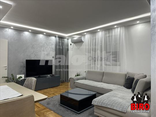 Novi Sad, Petrovaradin, Stan, 2.5, 57,00m2