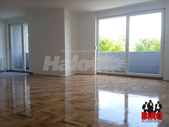 Stan,NOVI SAD,TELEP,kv: 157.00, € 302400, ID: 1006