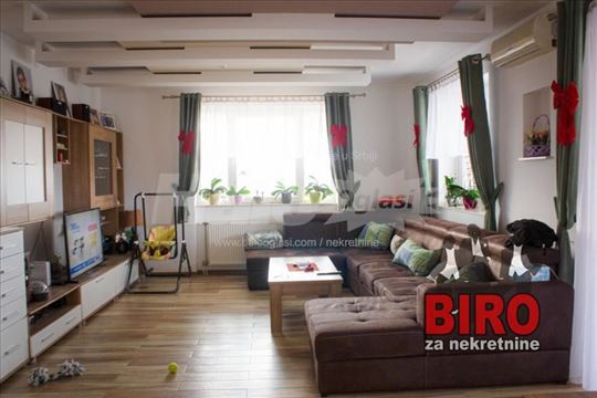 Kuća,Novi Sad,Veternik,kv: 680.00, € 618000, ID: 3