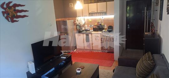 Odlican stan na super lokaciji