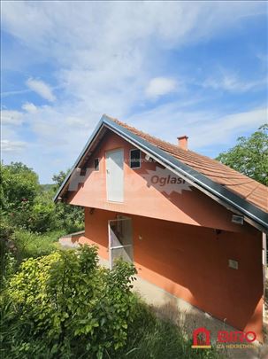 Kuća,Petrovaradin,Petrovaradin,kv: 120.00, € 24000