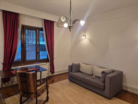 Renoviran 1.0 stan na Vračaru, Hadži Melentijeva