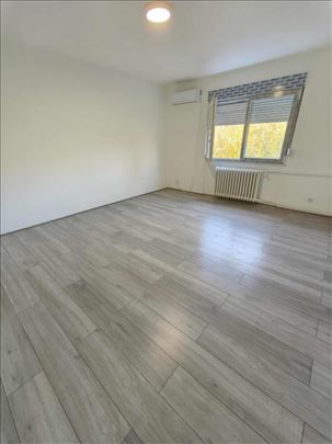 Renovirana garsonjera na Kotežu 1 na prodaju!