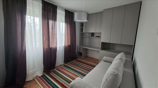 Voždovac, Vojvode Stepe, namešten dvosoban stan