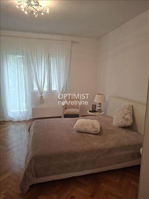 Zemun, Banjička, 98m2, 2.23 ari ID#3167