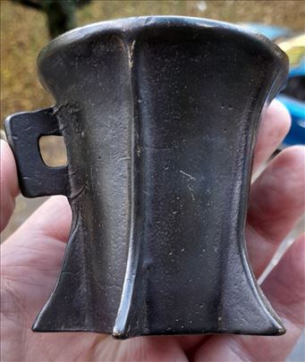 15th/16th century Gothic ribbed pharmacy mortar 