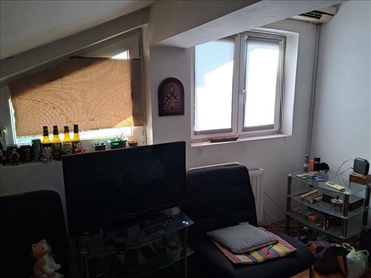 Bez provizije, Crveno barjače, uknjižen, 77m2, 2.5