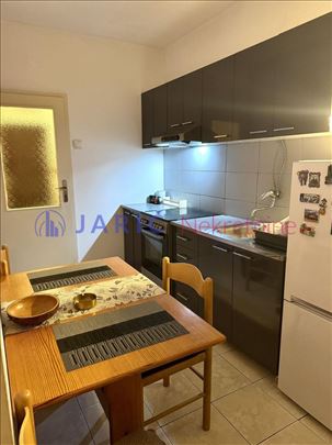 Dzona Kenedija 42m2.2.0.PF!