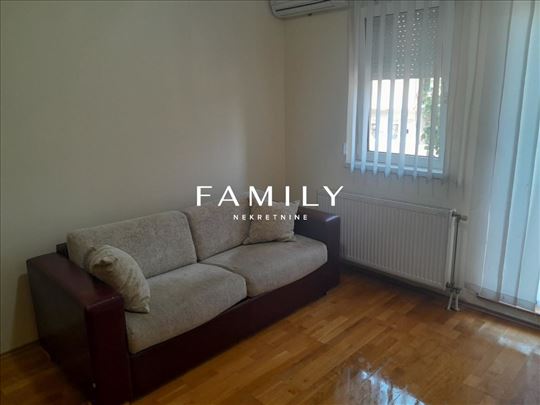 Izdaje se dvosoban stan, 39m2, 300e