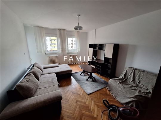 Izdaje se dvosoban stan od 42 m² – Detelinara, Rum