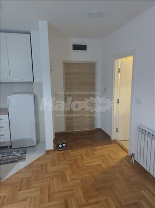 Izdavanje stana namestenog u Zarkovu od 45 m2