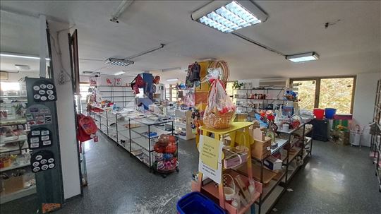 Karaburma, lokal 100m2