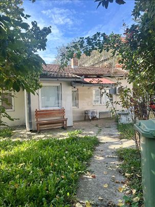 Kuća u centru Slanaca