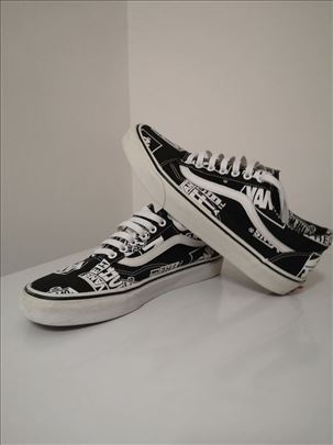 Patike VANS broj 44 ili 28,5 cm unutrašnje mere