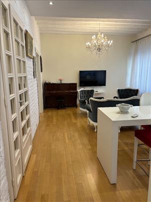 Prilika koja se ne propusta sta u Njegosevoj ulici