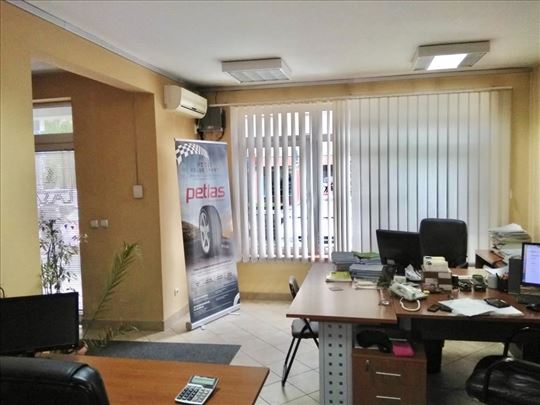 Prodaje se lokal 83m2 Ratka Mitrovica Cukarica ID#