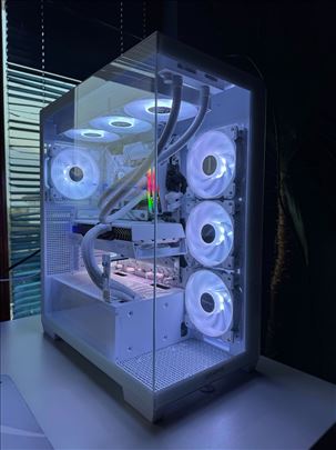 Ryzen 7800x3d, RX 9070 XFX, X870 Pro AMD Zver