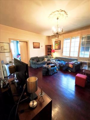 Salonac, Strahinjića Bana