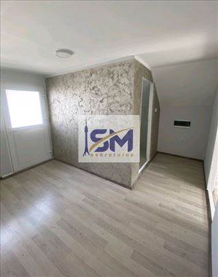 Ovča, Stan 50m2 i lokal 45m2